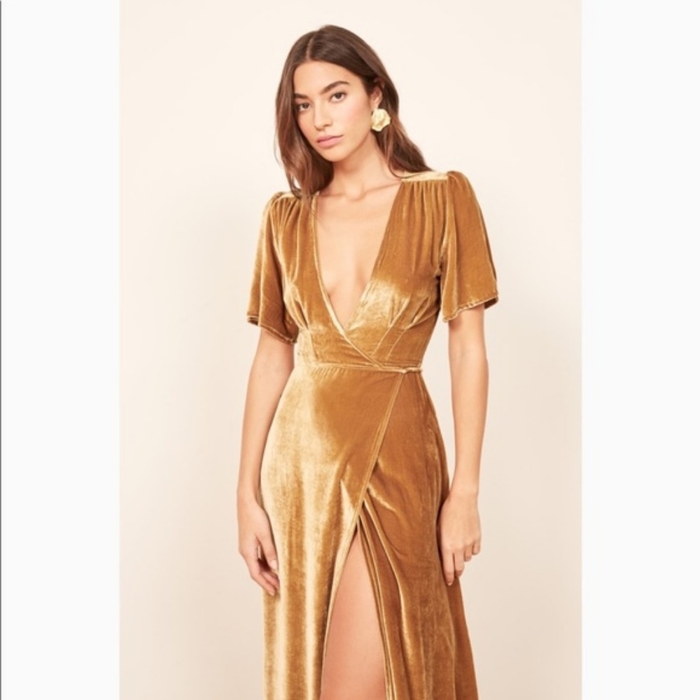 NWOT Reformation Tiffany Gold Velvet Dress